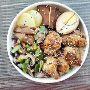 Poulet à la sauce ancienne 照燒雞肉便當
