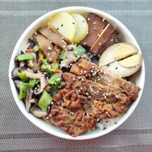 Porc braisé 台北滷排骨便當